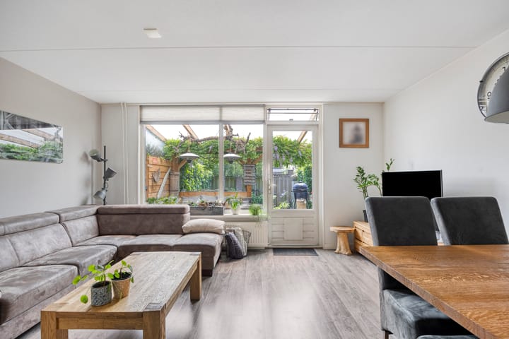 Foto 2 van Robijnstraat 4