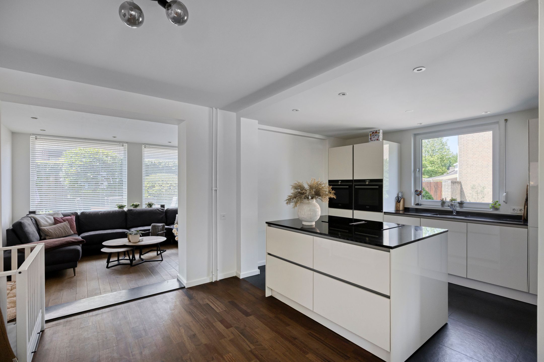 Foto 3 van Gouverneur Houbenstraat 11