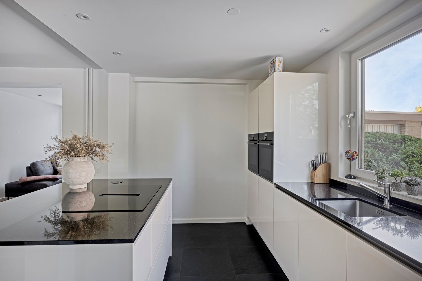 Foto 5 van Gouverneur Houbenstraat 11