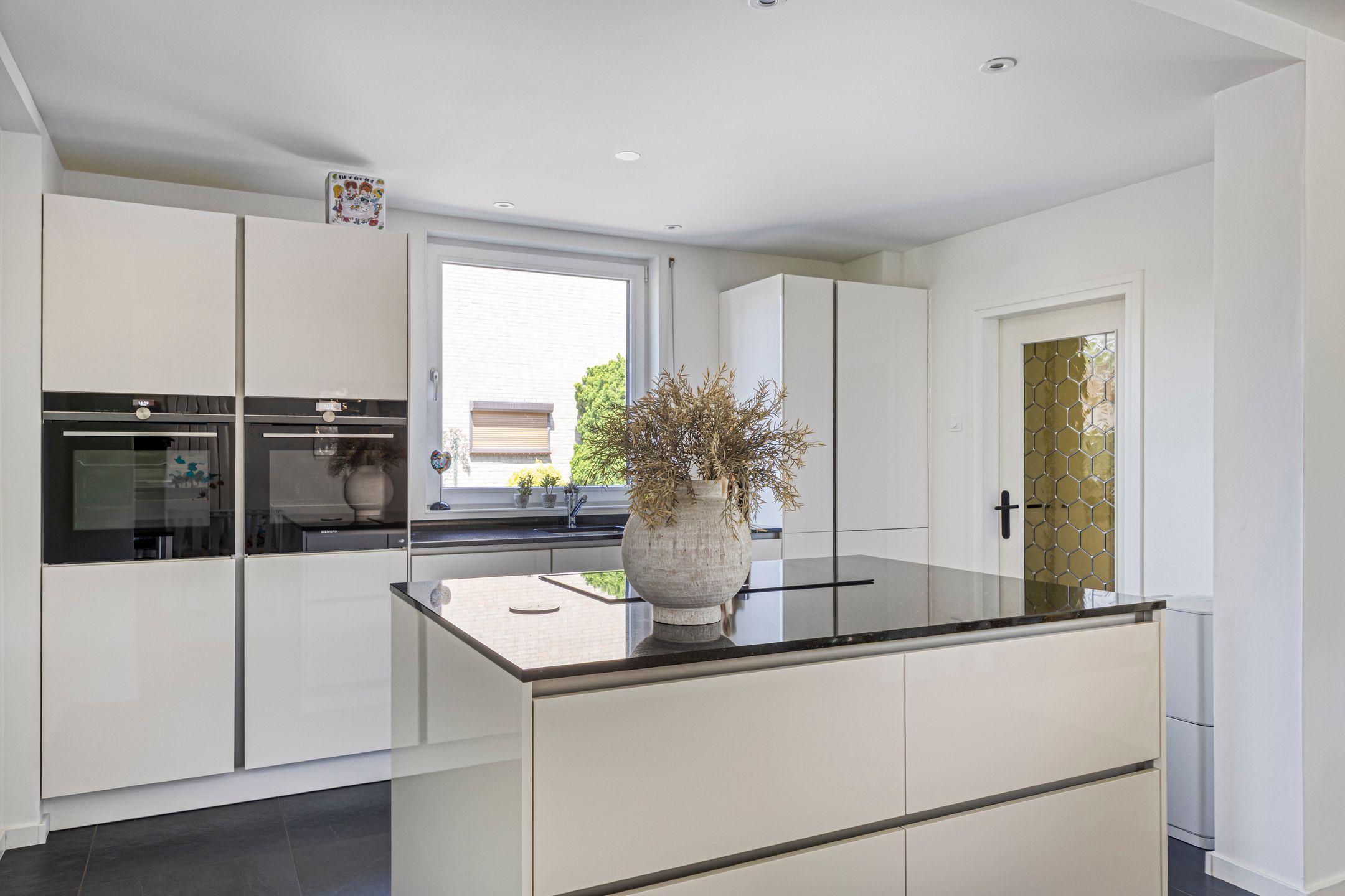 Foto 6 van Gouverneur Houbenstraat 11