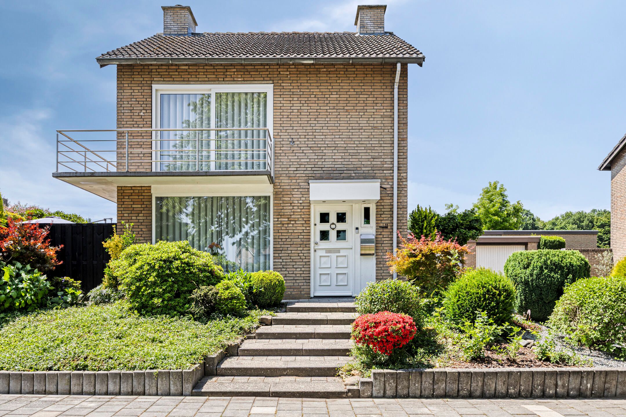 Foto 30 van Gouverneur Houbenstraat 11