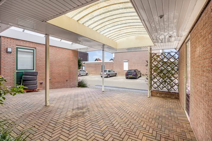 Foto 30 van Robijnstraat 4