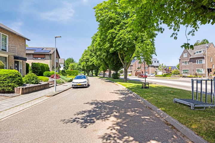 Foto 34 van Gouverneur Houbenstraat 11