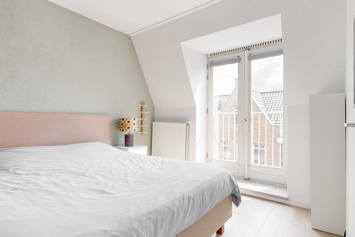 Photo 15 of Hooftstraat 71-G