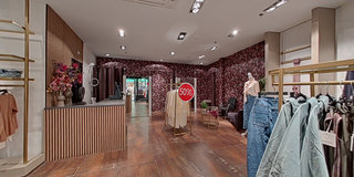 View 360° photos