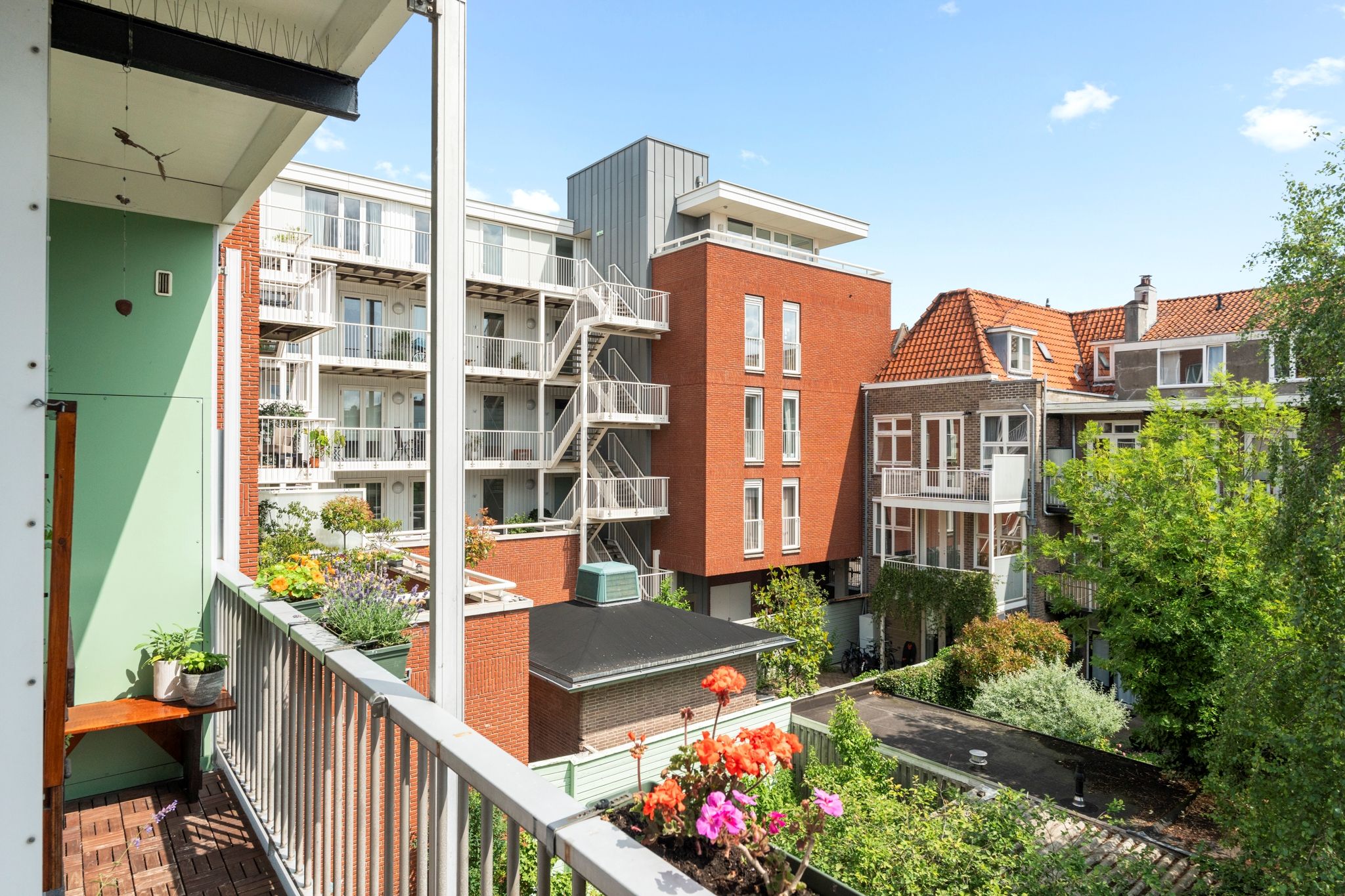 Foto 18 van Leiduinstraat 17-2