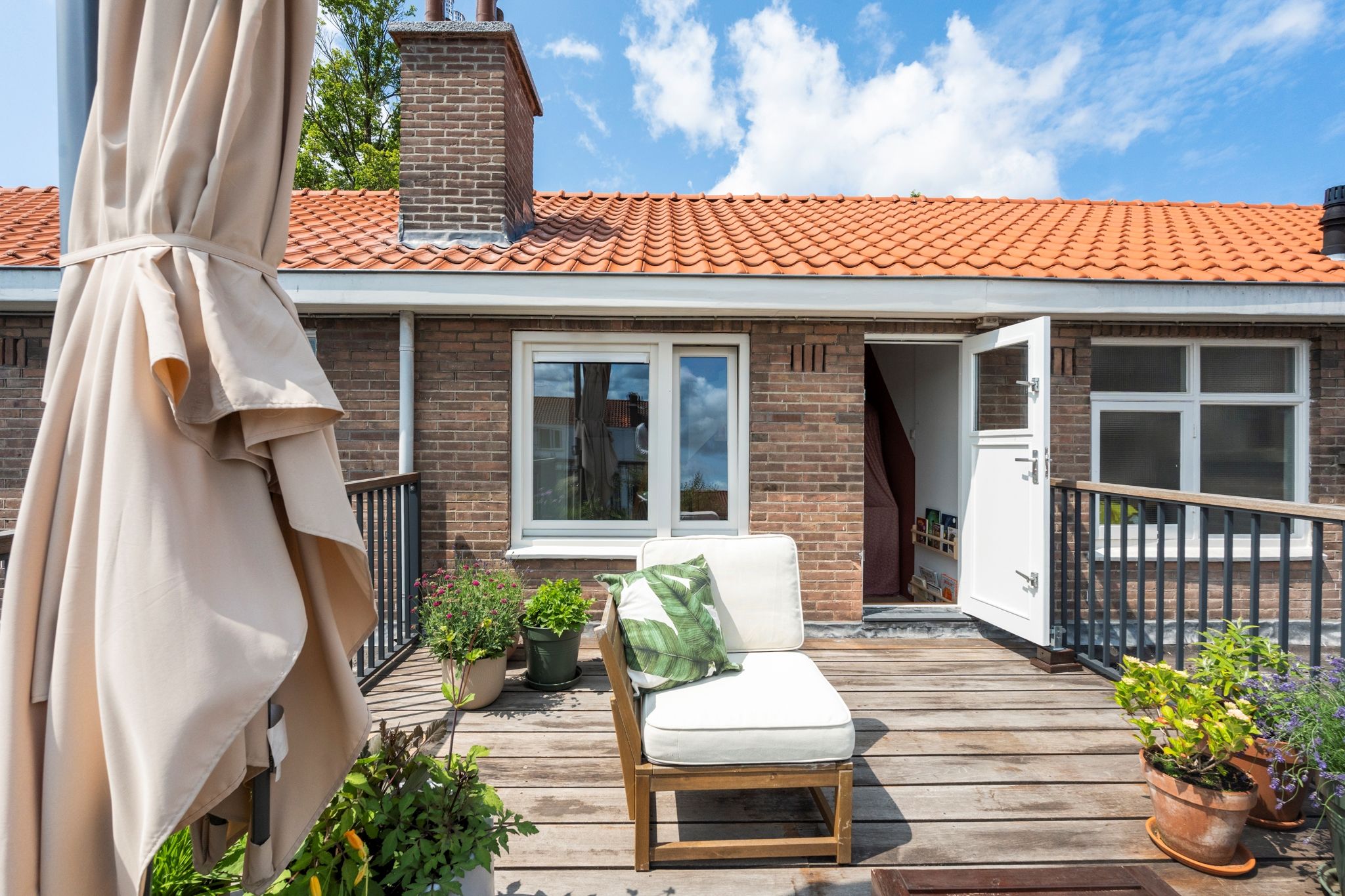 Foto 24 van Leiduinstraat 17-2