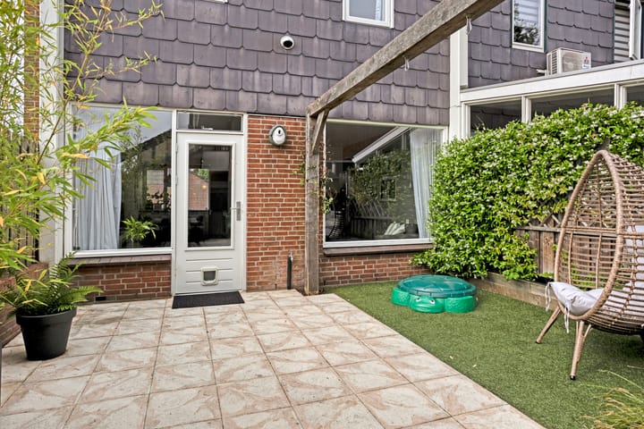 Foto 25 van Zwaluwstraat 151