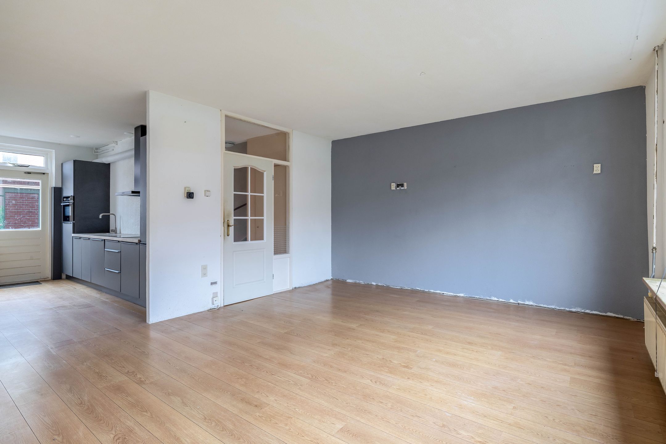 Photo 12 of Atlas 28