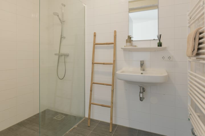 Photo 14 of Nobelstraat 19-A20