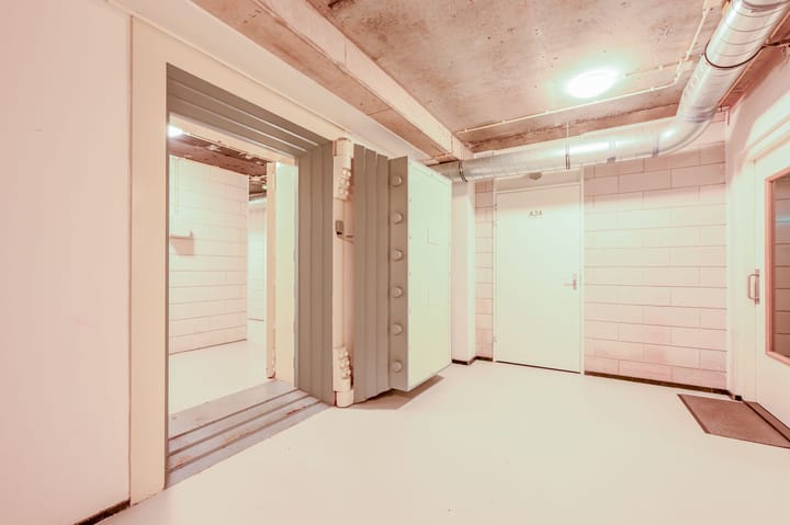 Photo 28 of Nobelstraat 19-A20