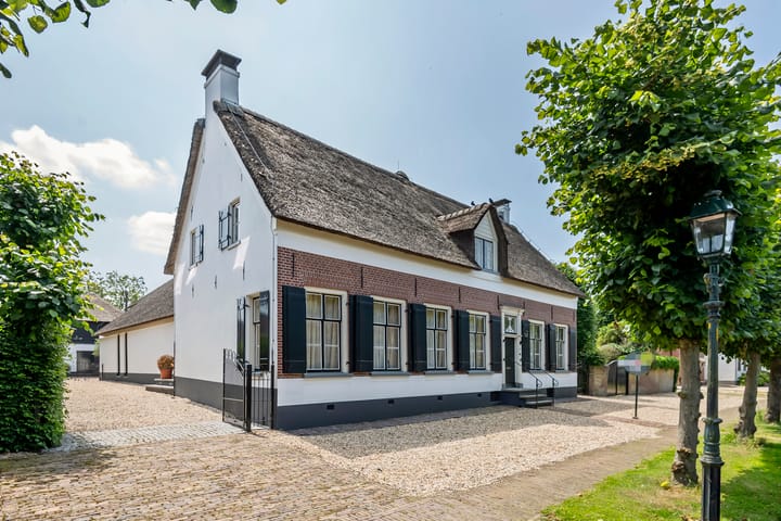 Photo 3 of Voorstraat 117