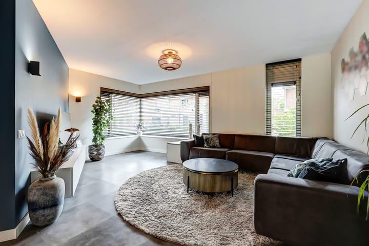 Foto 2 van Akelei 17