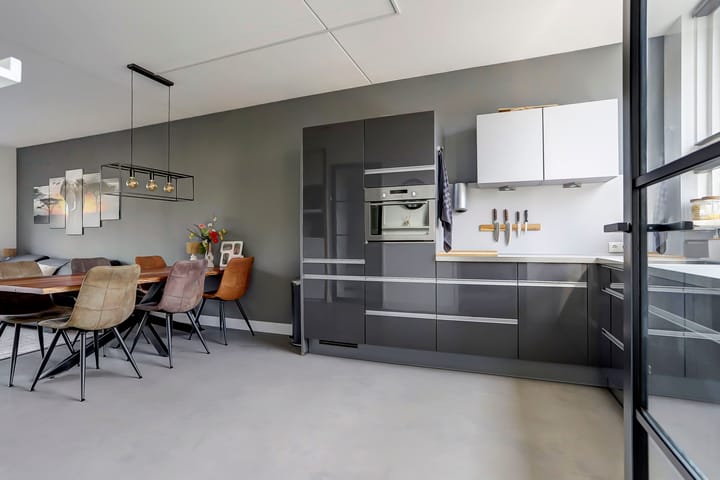 Foto 13 van Amaliaplein 5