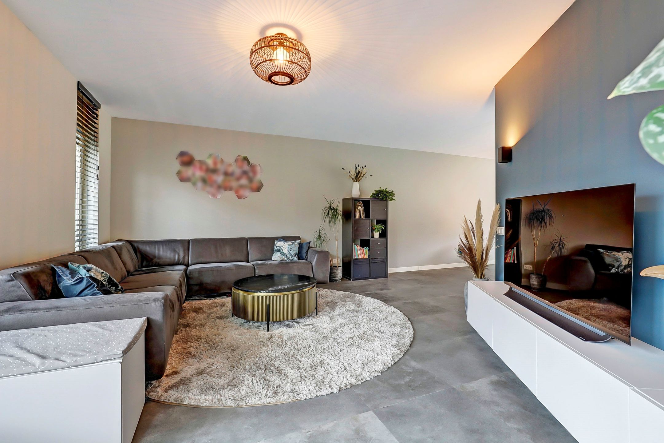 Photo 9 of Akelei 17