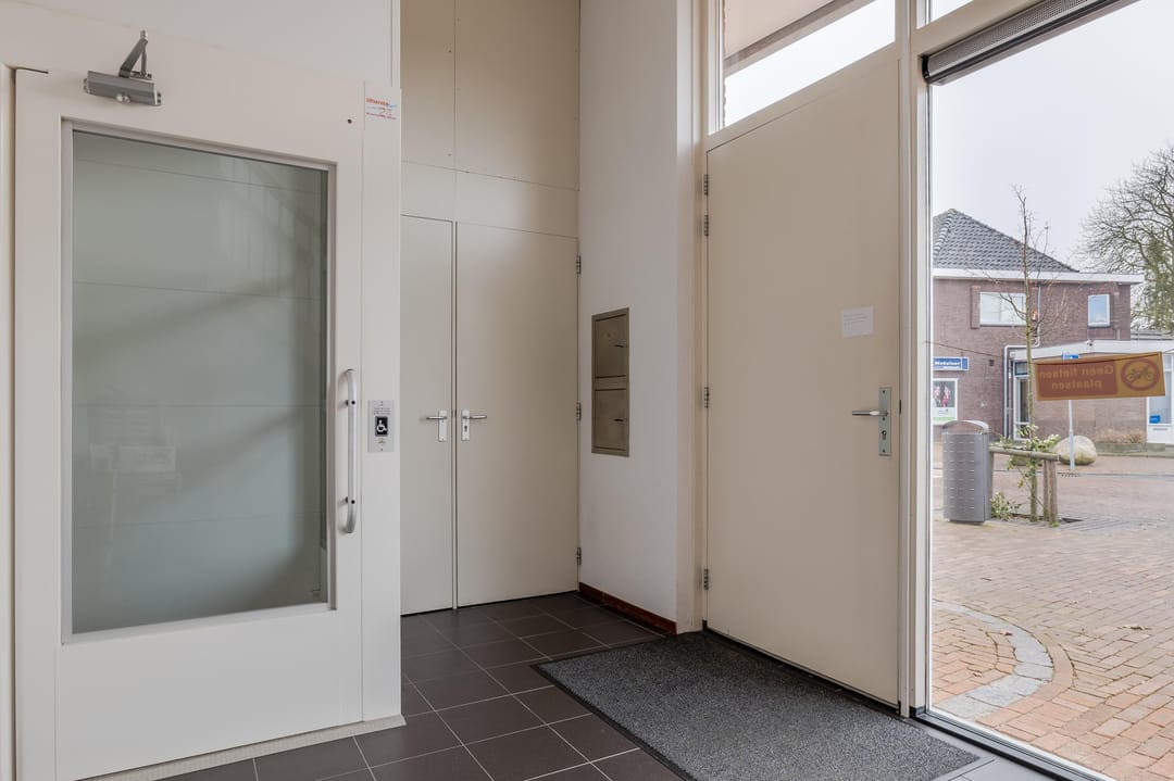 Photo 8 of Heerestraat 54-A