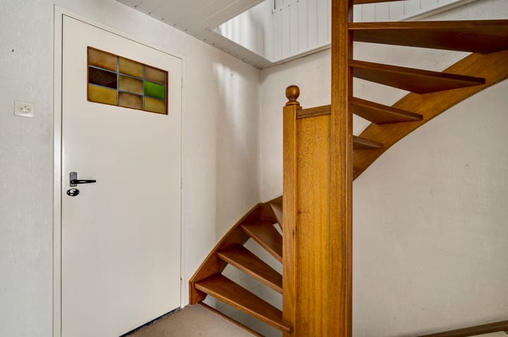 Foto 16 van Van Den Bongaertstraat 37