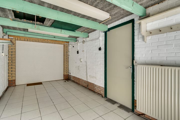 Foto 26 van Van Den Bongaertstraat 37