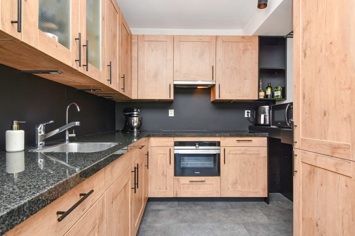 Photo 14 of Pierre Kemphove 9