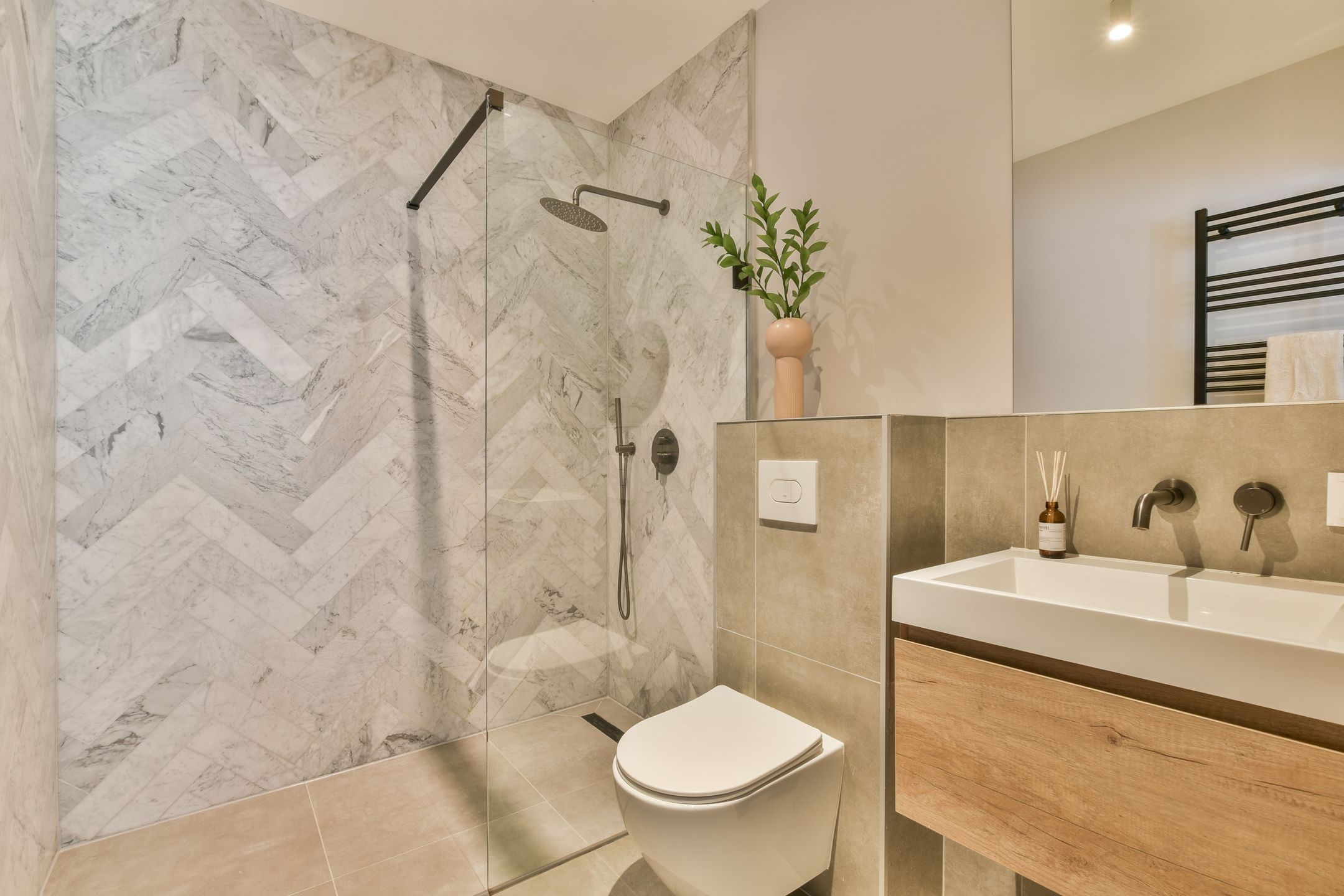 Photo 21 of Badhuisweg 12-A