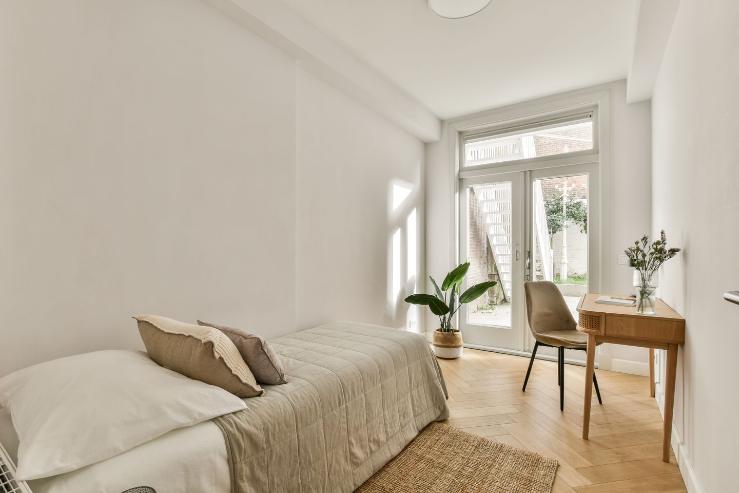 Photo 25 of Badhuisweg 12-A