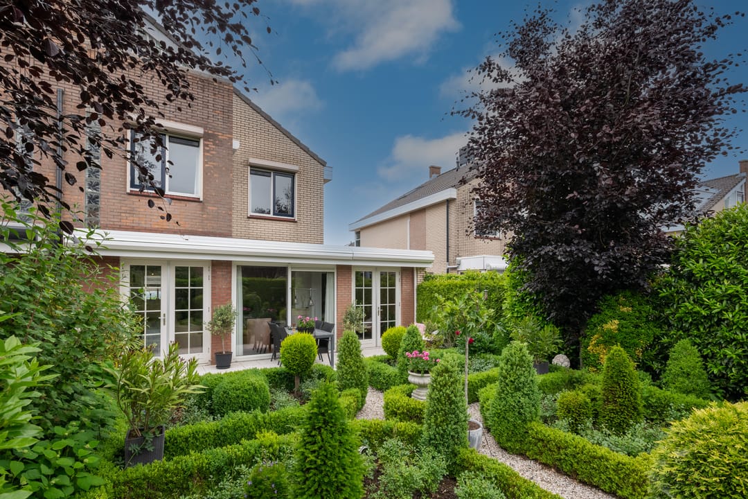 Foto 8 van Clara Wichmannstraat 100