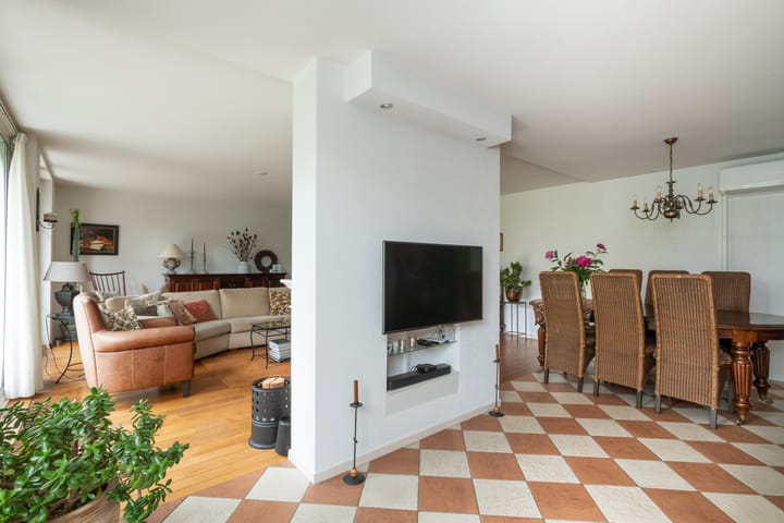 Foto 9 van Clara Wichmannstraat 100