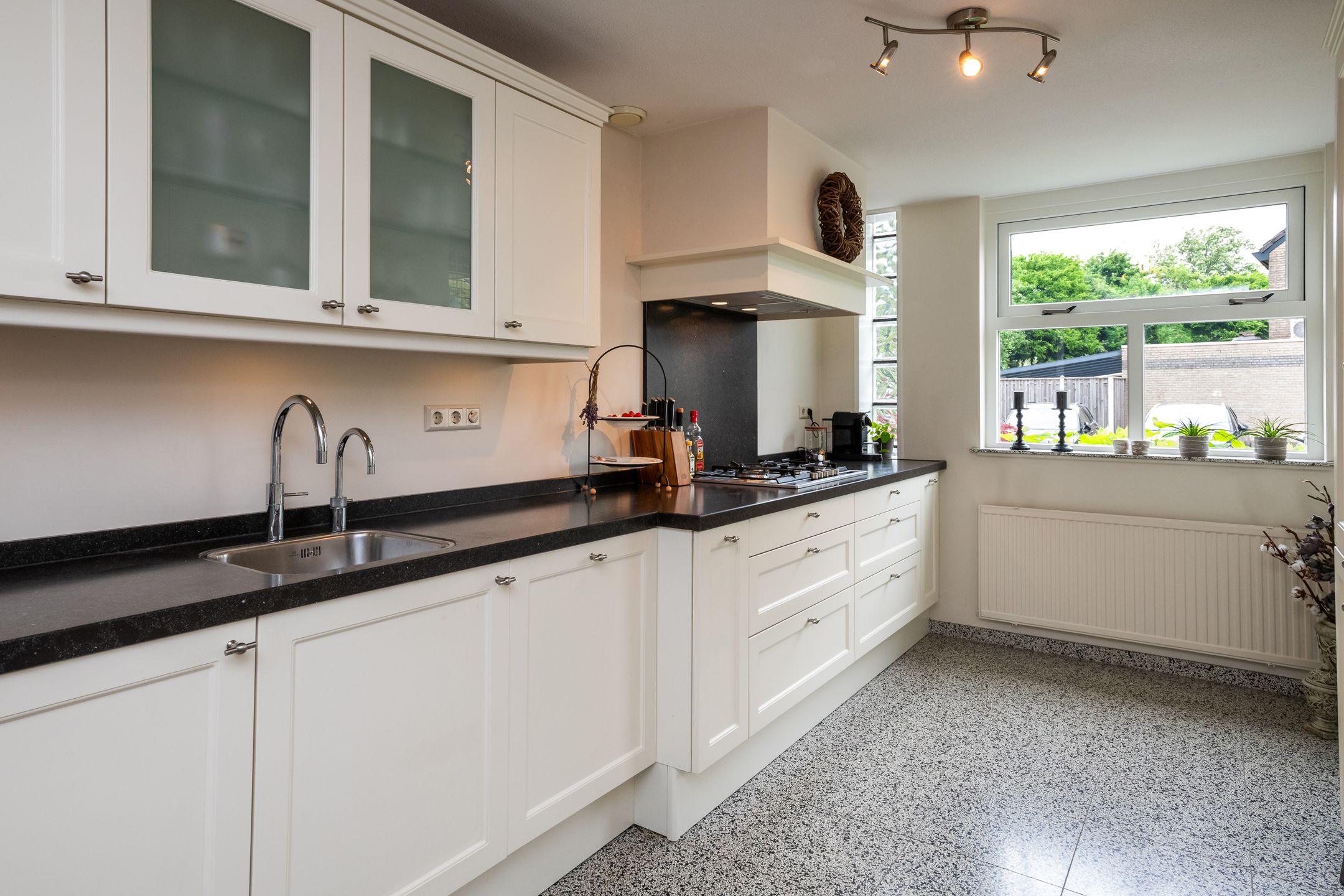 Foto 12 van Clara Wichmannstraat 100