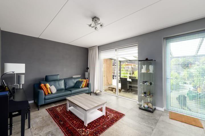 Foto 11 van Annie Zernikeweg 3