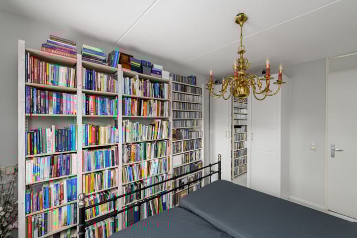 Foto 27 van Annie Zernikeweg 3