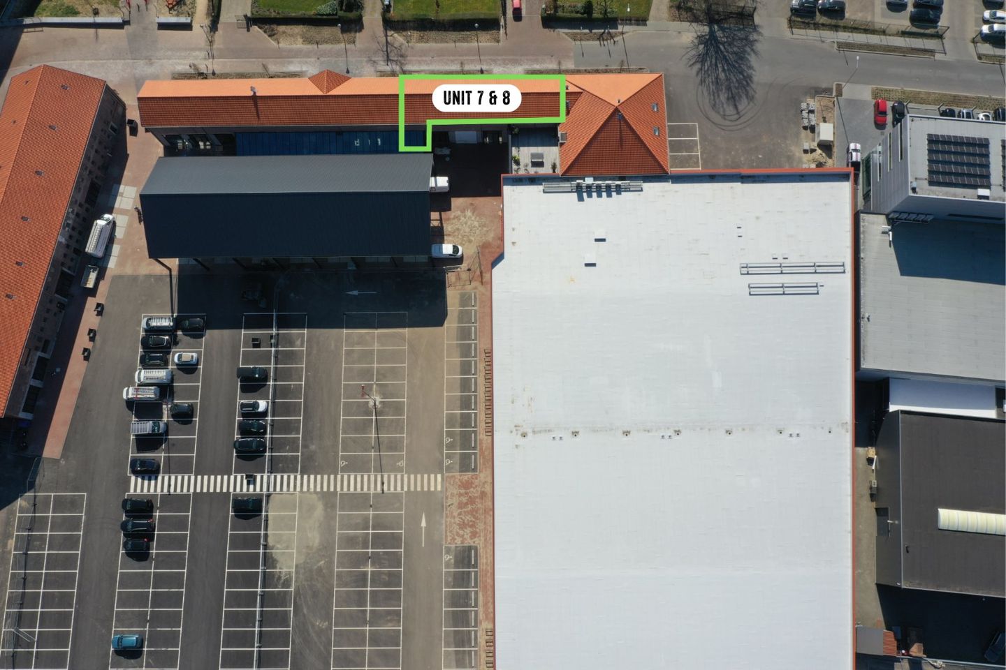 Bekijk foto 4 van Plein de Valk