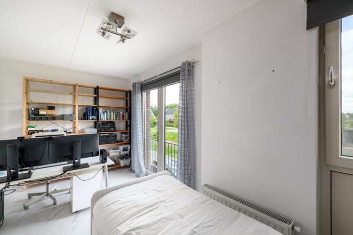 Foto 30 van Annie Zernikeweg 3