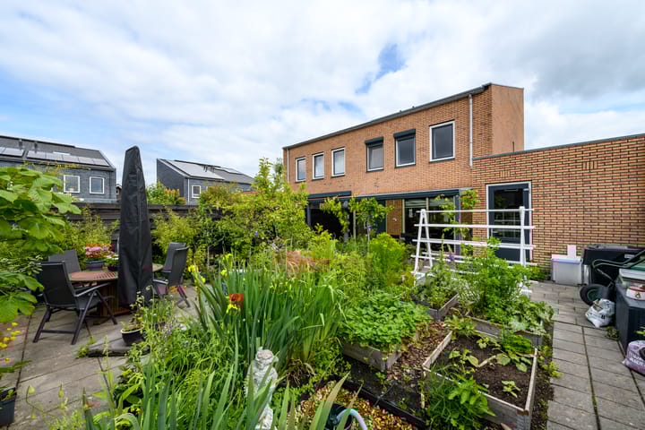 Foto 43 van Annie Zernikeweg 3