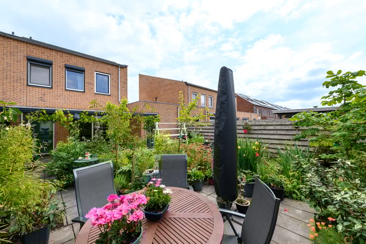 Foto 44 van Annie Zernikeweg 3