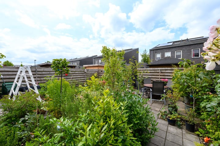 Foto 50 van Annie Zernikeweg 3