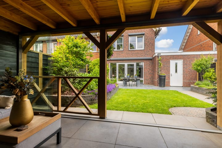 Photo 39 of De Leuremaat 8