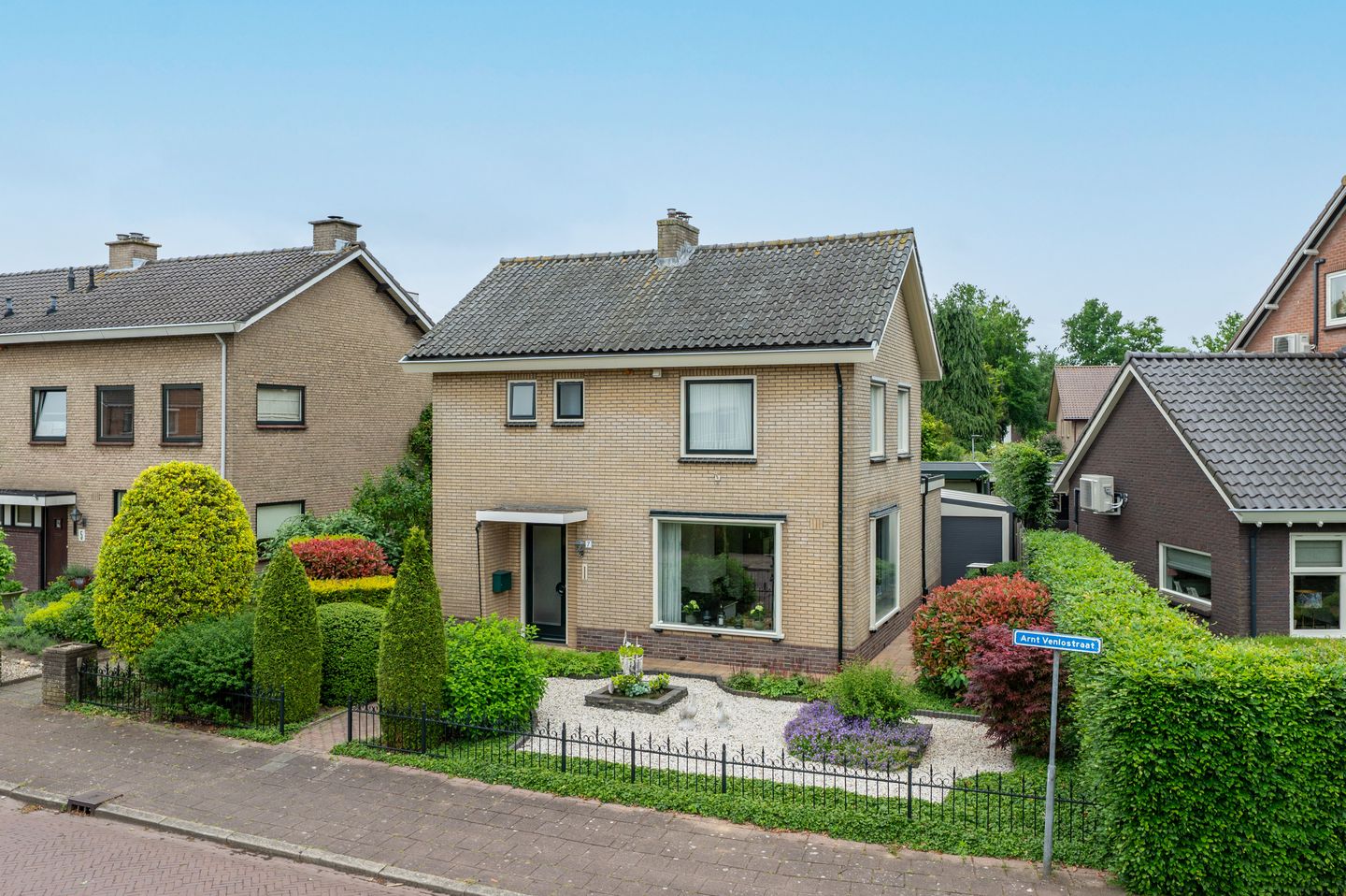 Foto 1 van Arnt Venlostraat 7