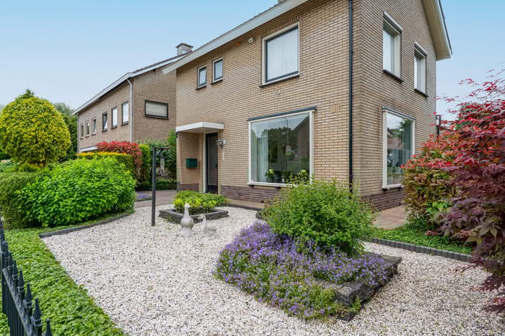 Foto 4 van Arnt Venlostraat 7