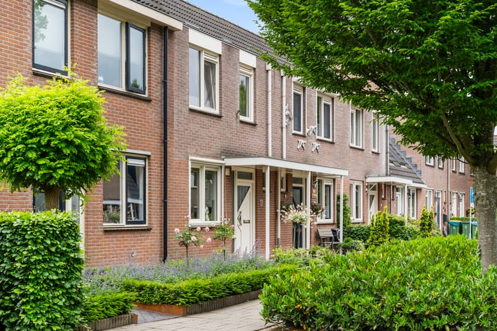 Foto 2 van Bereklauw 73