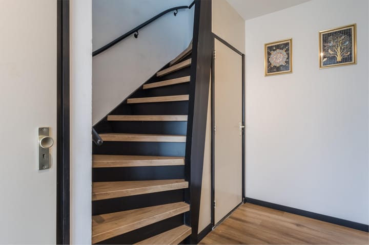 Foto 9 van Van Binsbergenstraat 13