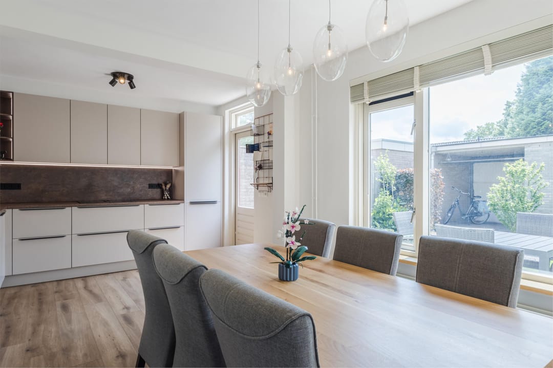 Foto 17 van Van Binsbergenstraat 13