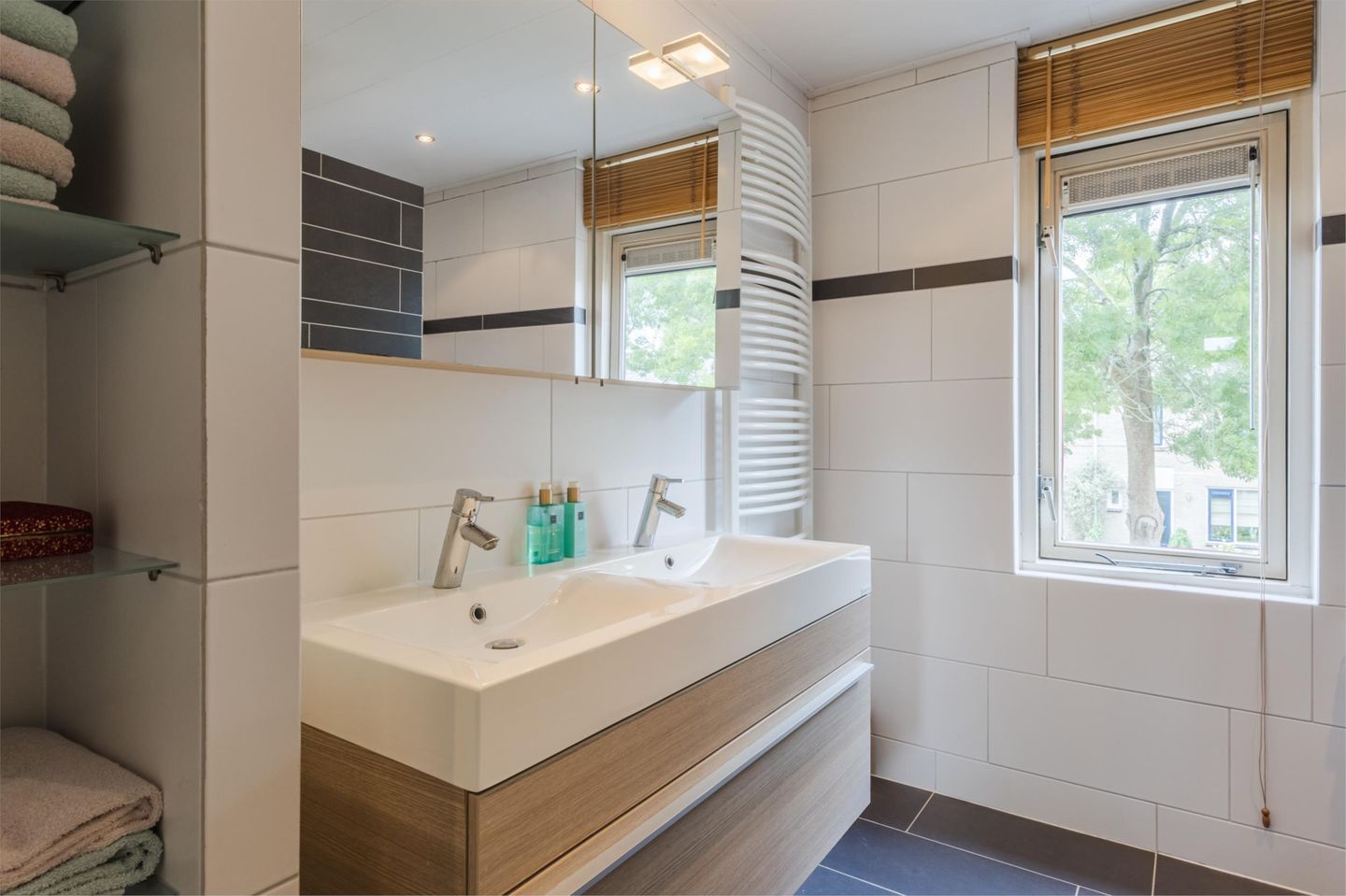 Foto 40 van Van Binsbergenstraat 13