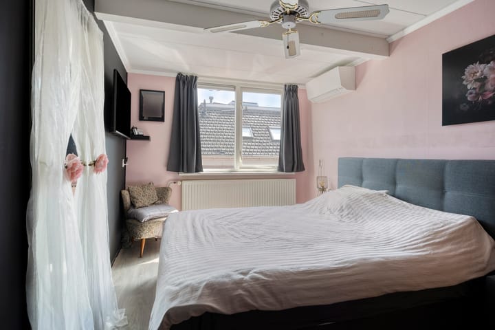 Foto 14 van Spoorstraat 5