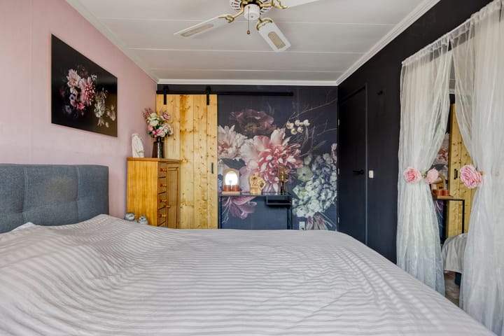 Foto 15 van Spoorstraat 5