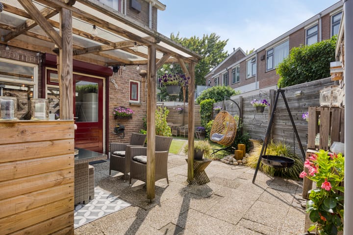 Foto 23 van Spoorstraat 5