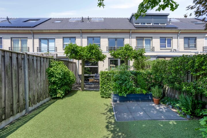 Foto 2 van Biezenloop 18