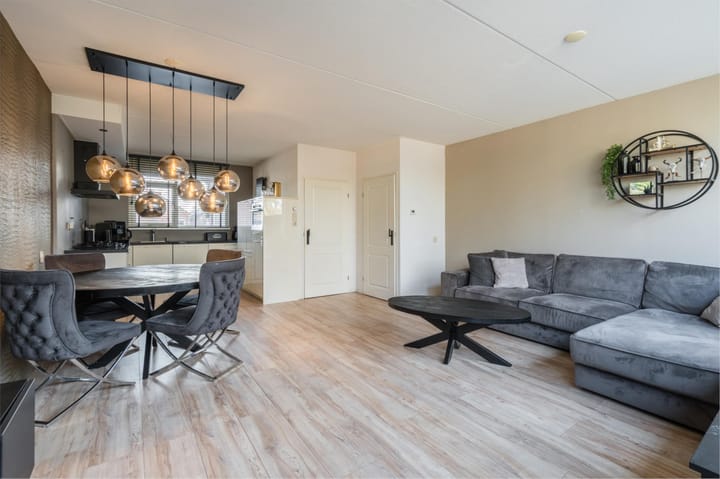 Foto 2 van Kruiszwin 3732