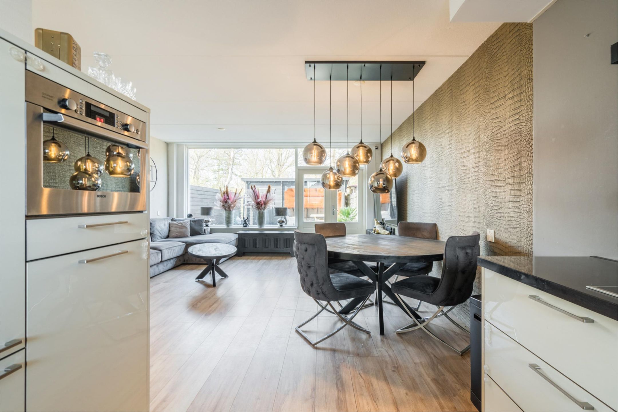 Photo 3 of Kruiszwin 3732