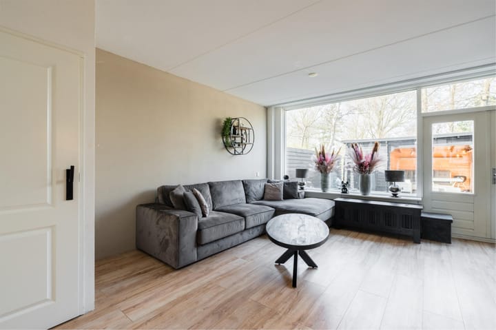 Foto 9 van Kruiszwin 3732