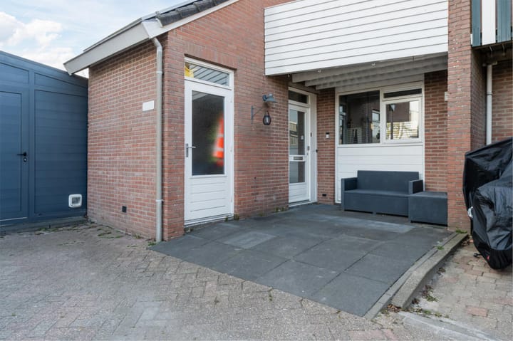 Foto 8 van Kruiszwin 3732